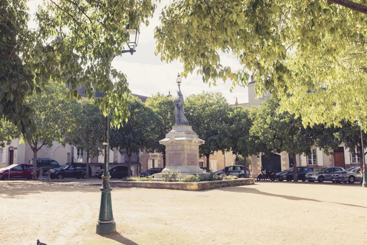 La Maison De La Liberte Suite Jeanne Barret Poitiers Exteriér fotografie